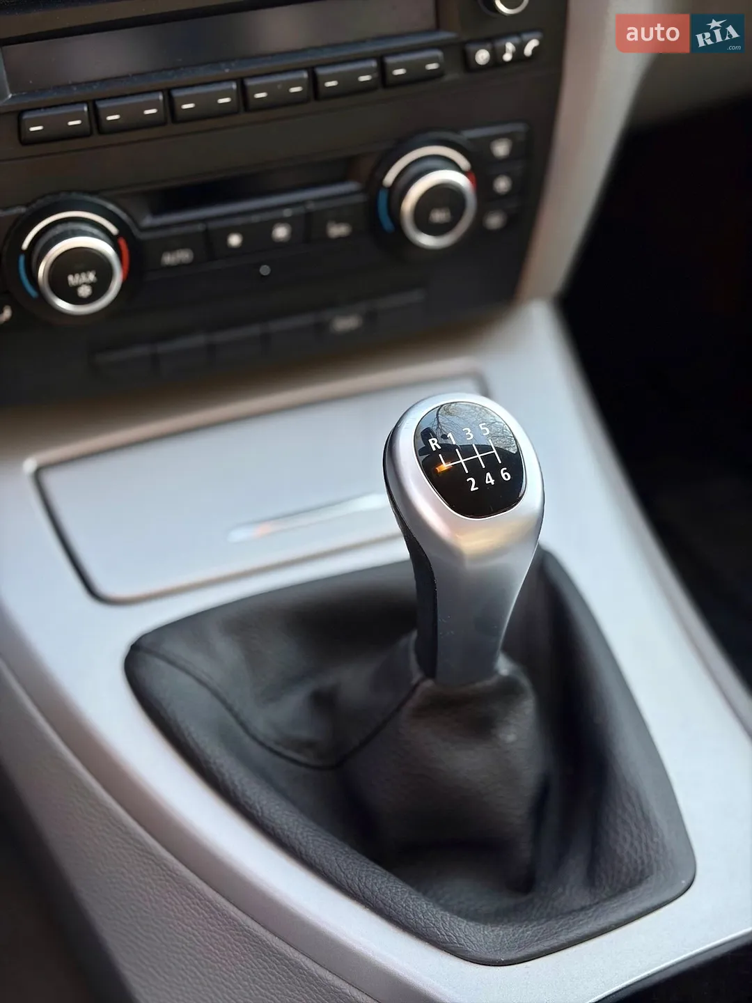 2010 BMW 3er - мініатюра 11