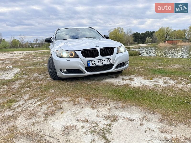 BMW 3 Series 2010