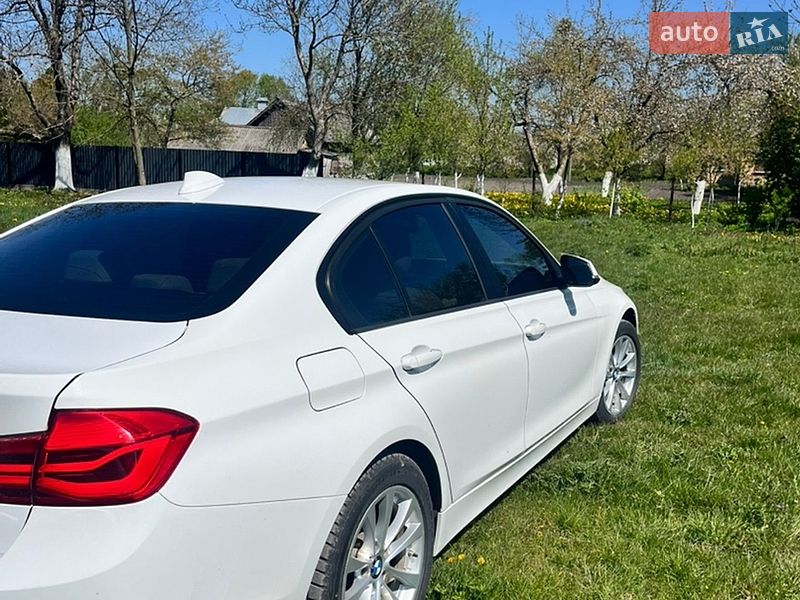 Седан BMW 3 Series 2016 в Золочеве фото 7 Седан BMW 3 Series 2016 в Золочеве