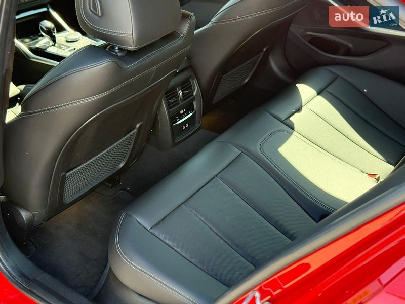 Седан BMW 3 Series 2022 в Киеве