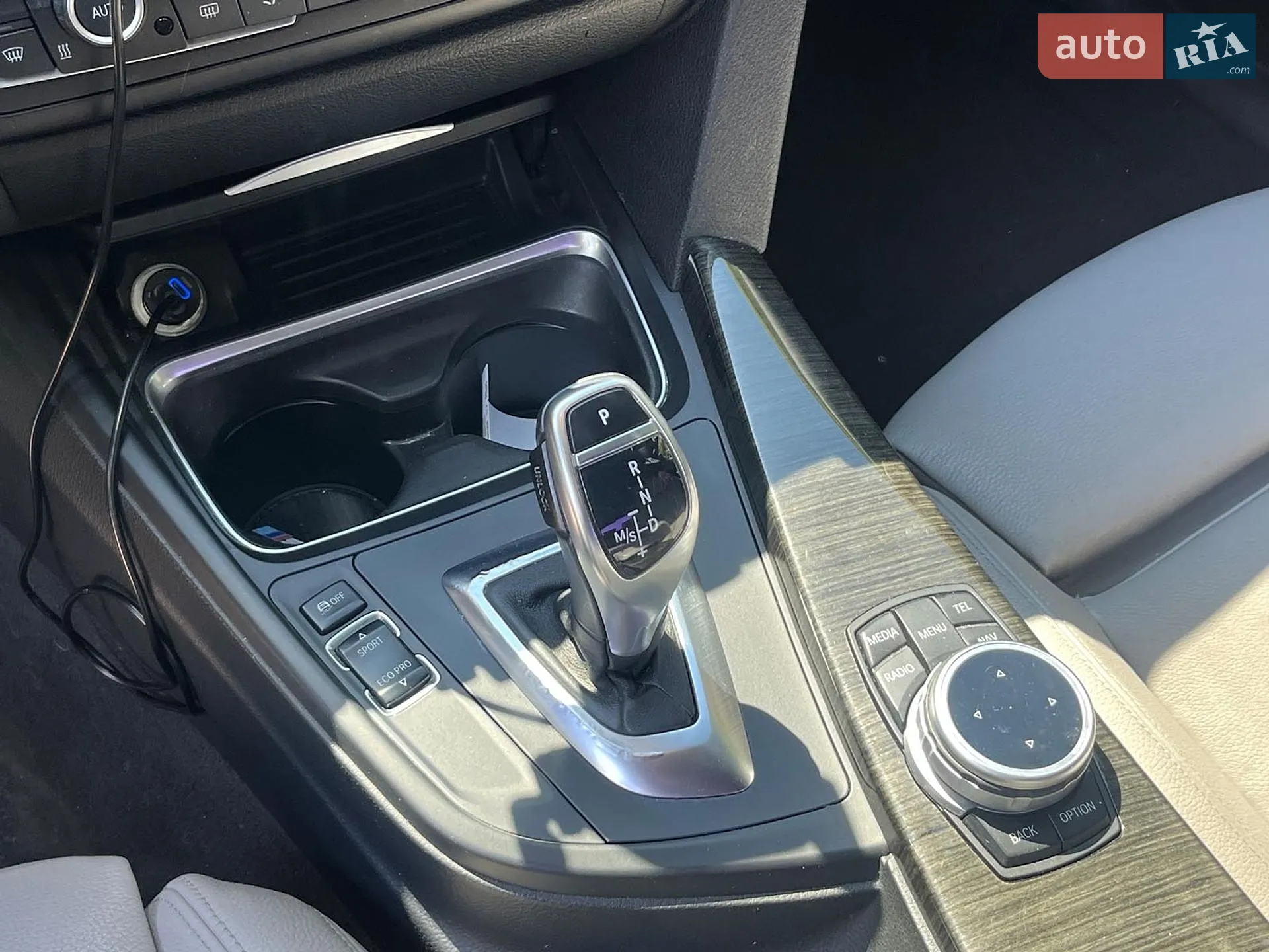 2012 BMW 3er - мініатюра 26