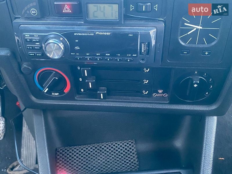Седан BMW 3 Series 1983 в Одессе фото 37 Седан BMW 3 Series 1983 в Одессе