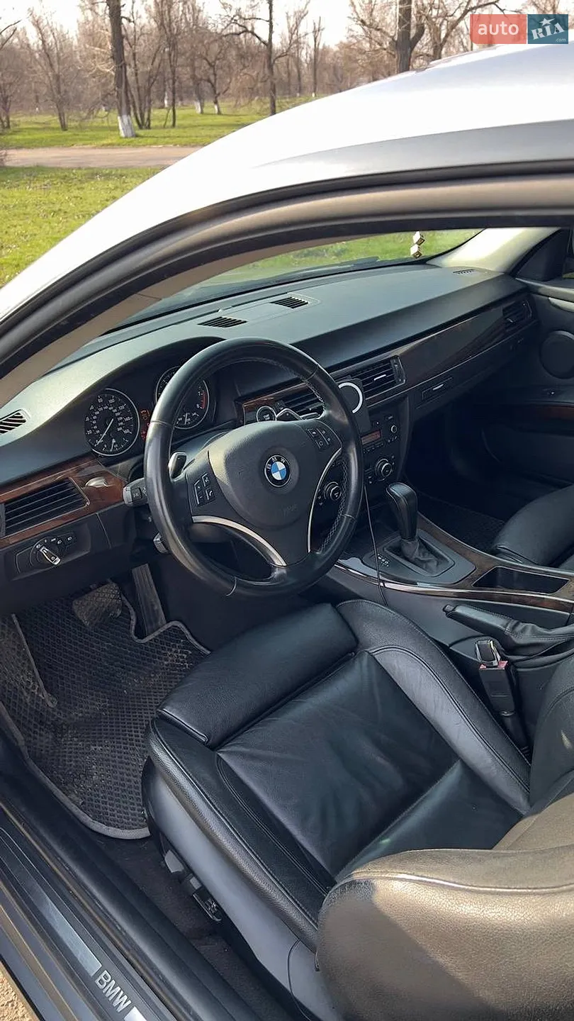 2010 BMW 3er - мініатюра 9