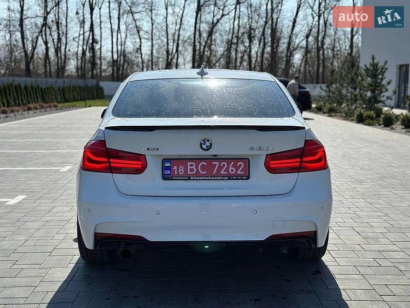 Седан BMW 3 Series 2017 в Луцке