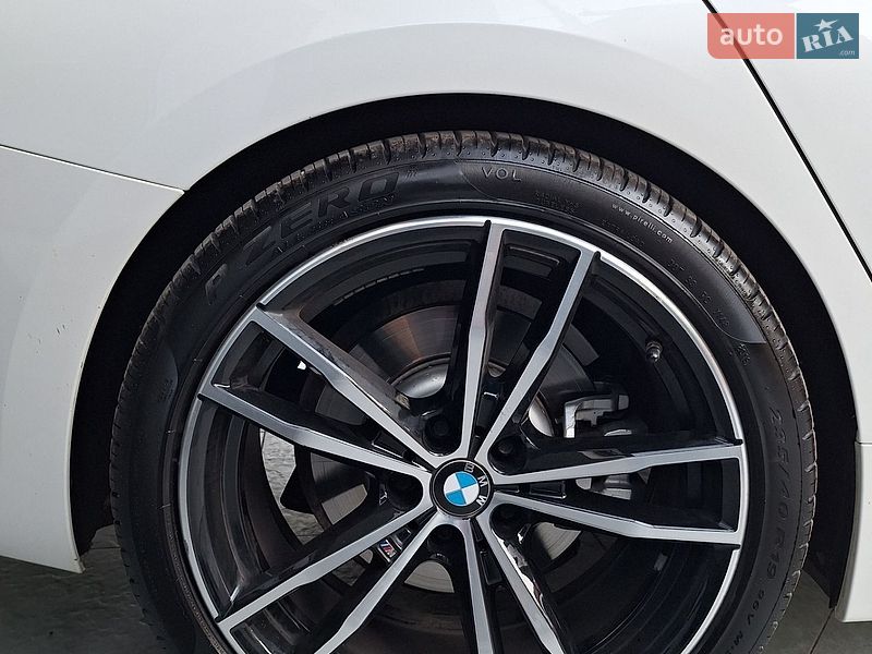 Седан BMW 3 Series 2019 в Одессе