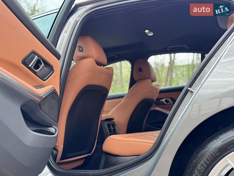 Седан BMW 3 Series 2025 в Киеве