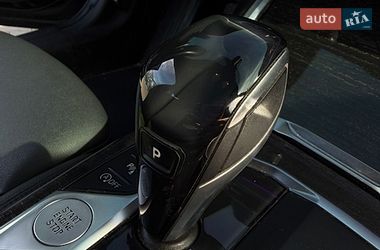 Седан BMW 3 Series 2019 в Николаеве