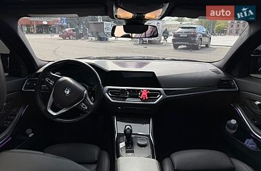 Седан BMW 3 Series 2019 в Николаеве