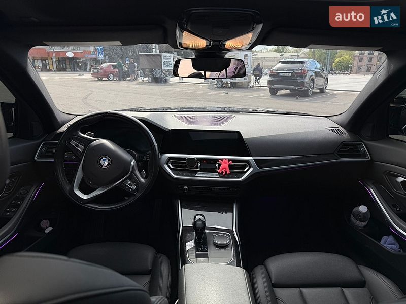 Седан BMW 3 Series 2019 в Николаеве