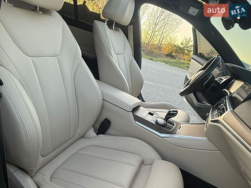 Седан BMW 3 Series 2019 в Трускавце