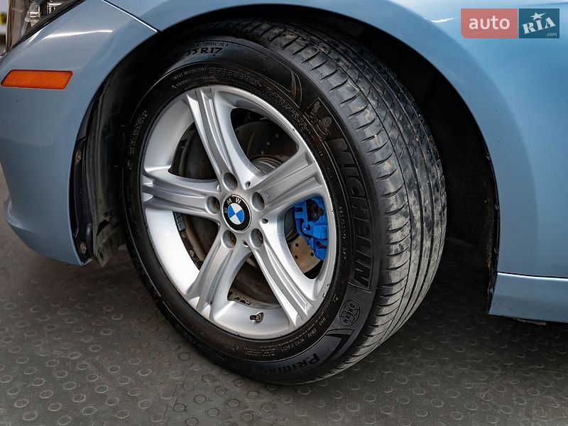 Седан BMW 3 Series 2013 в Киеве