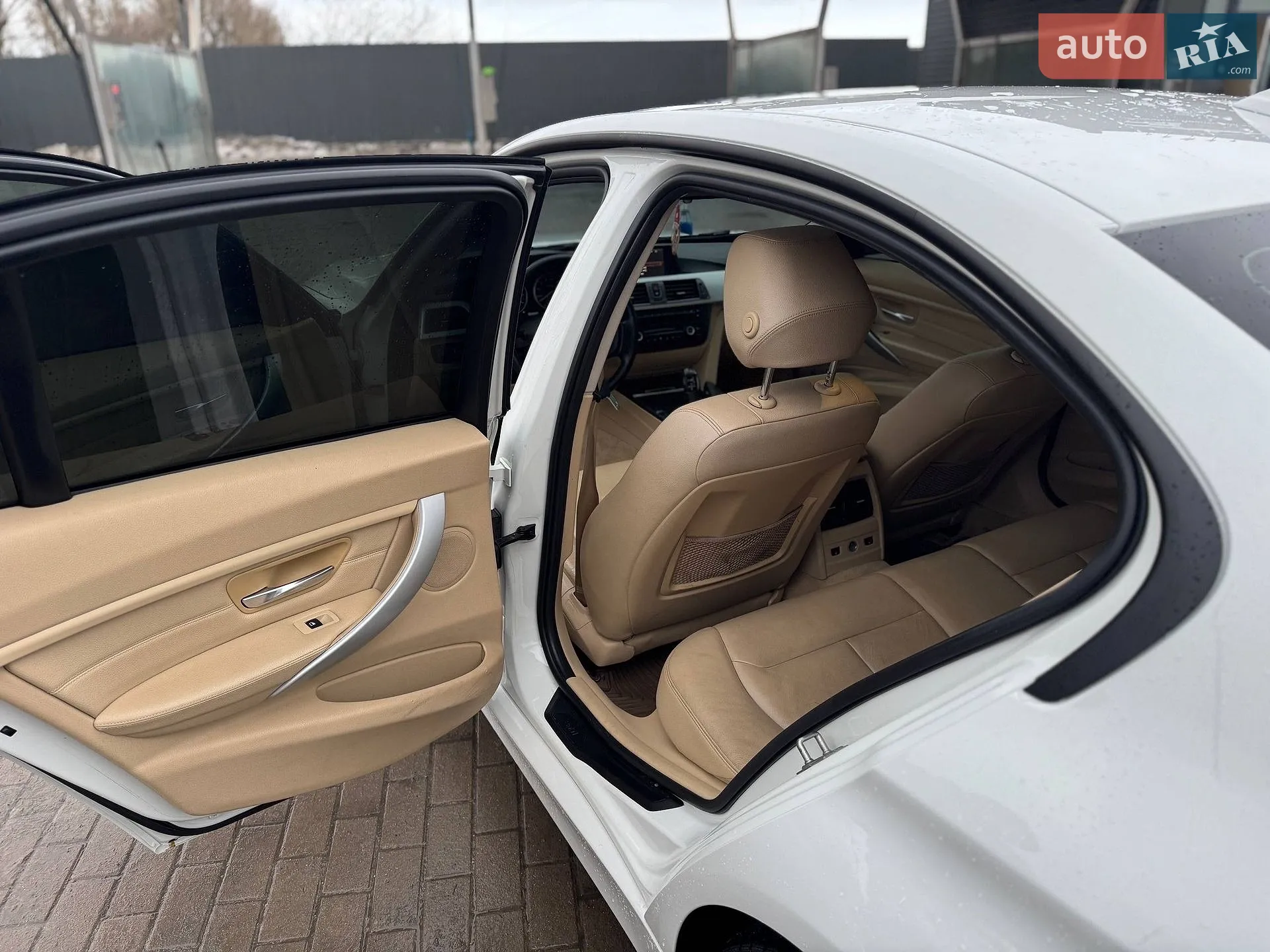 2012 BMW 3er - мініатюра 24
