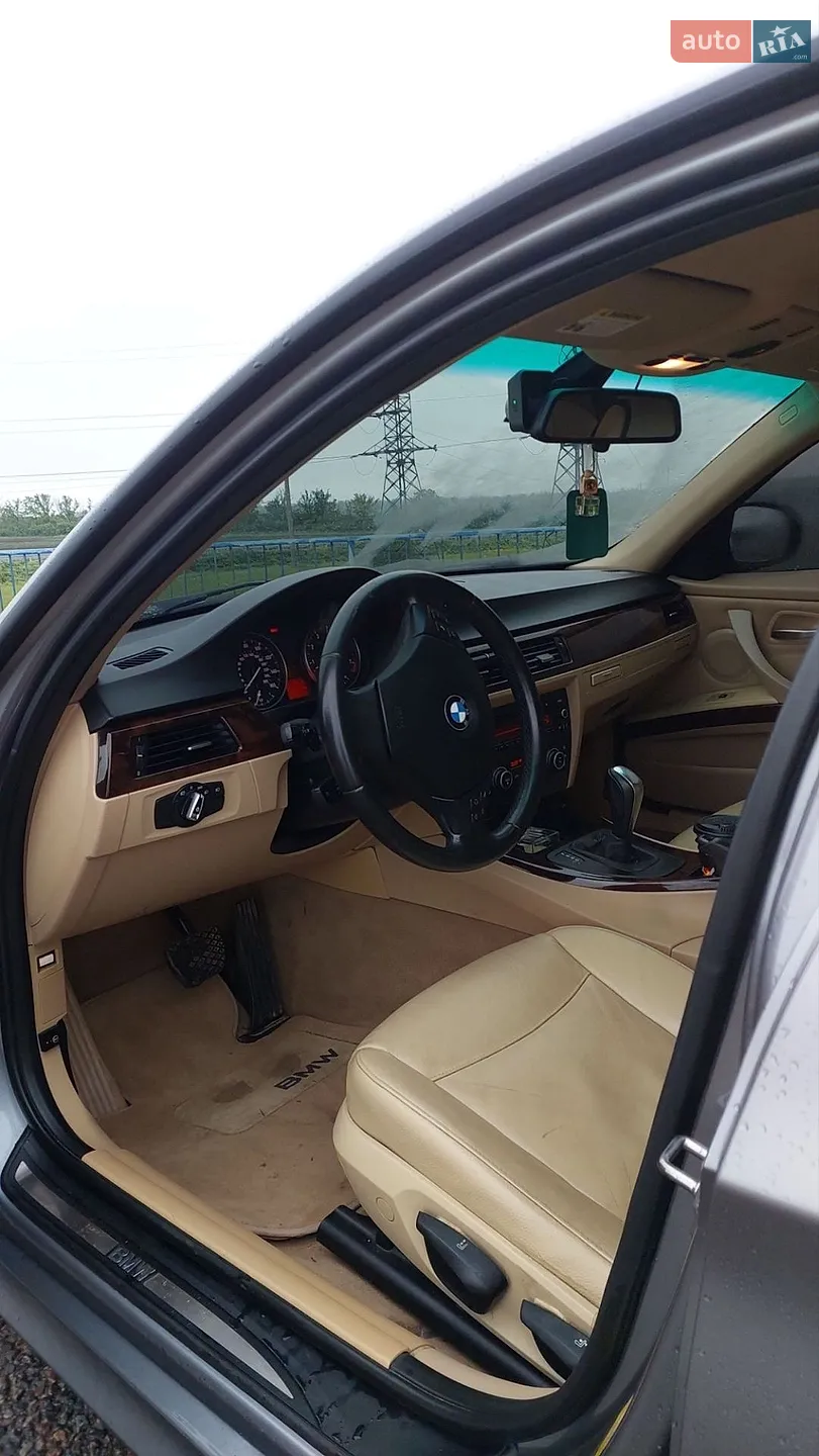 2010 BMW 3er - мініатюра 12