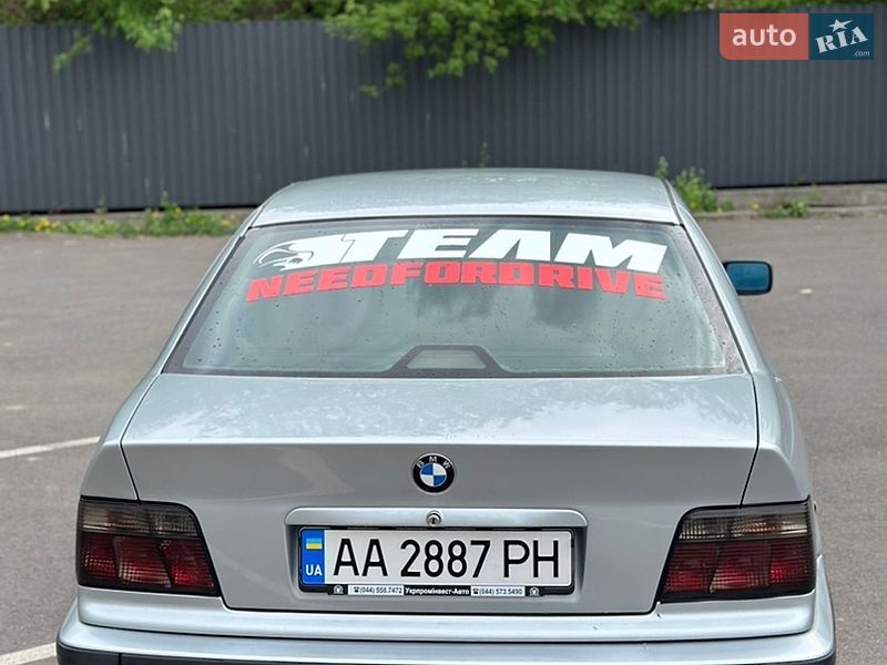 Седан BMW 3 Series 1997 в Виннице