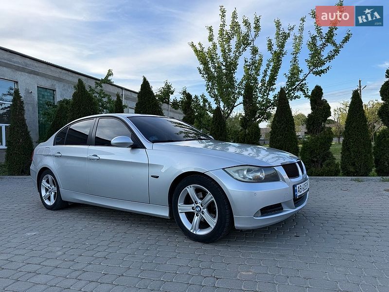 Седан BMW 3 Series 2006 в Ильинцах