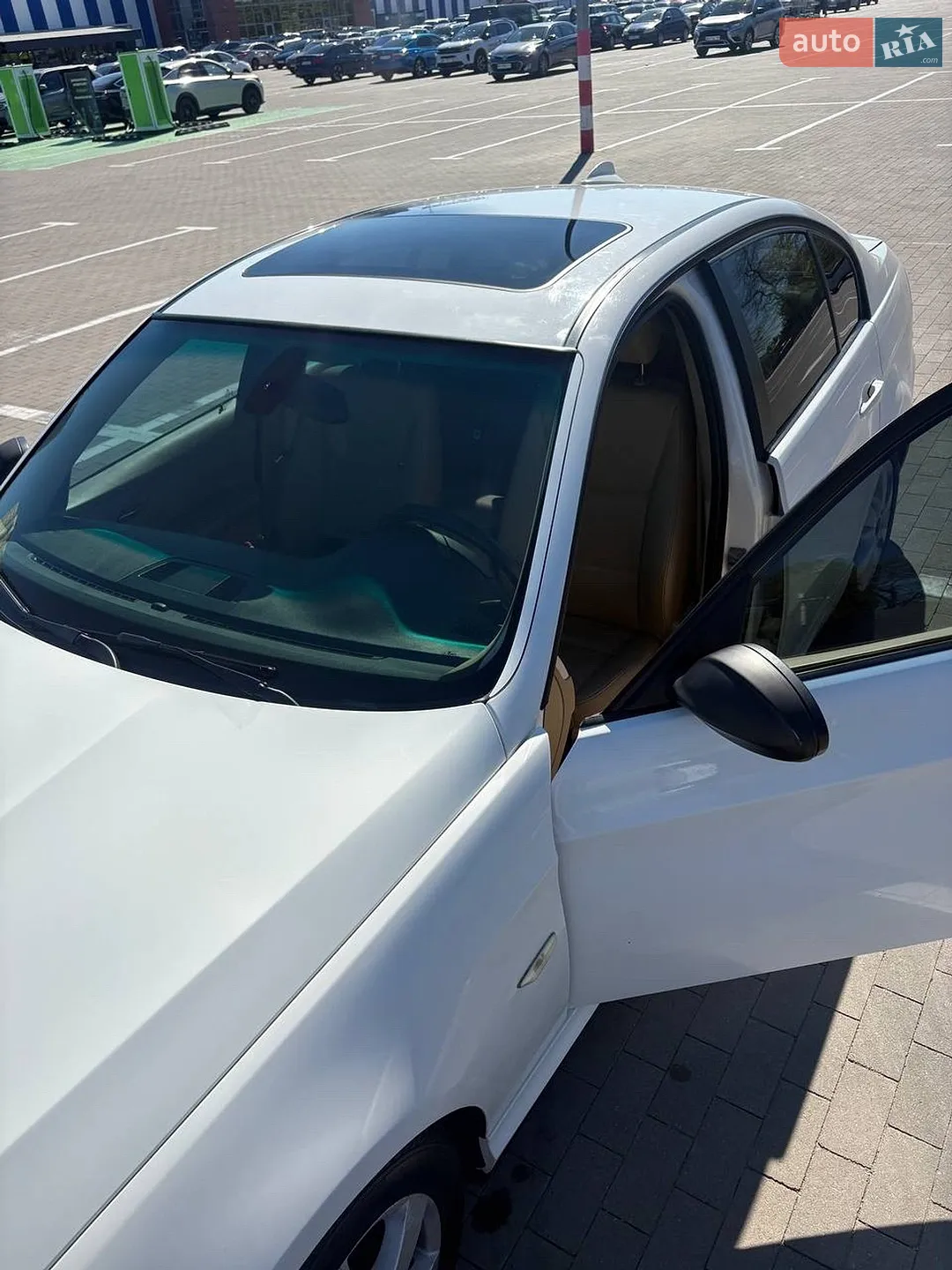 2010 BMW 3er - мініатюра 19