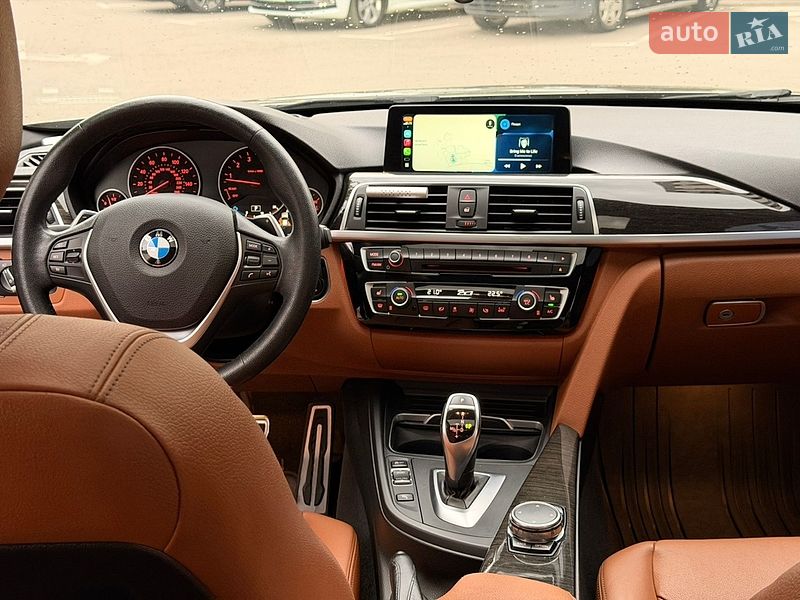 Седан BMW 3 Series 2016 в Киеве