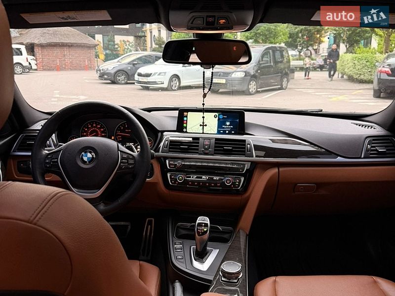 Седан BMW 3 Series 2016 в Киеве