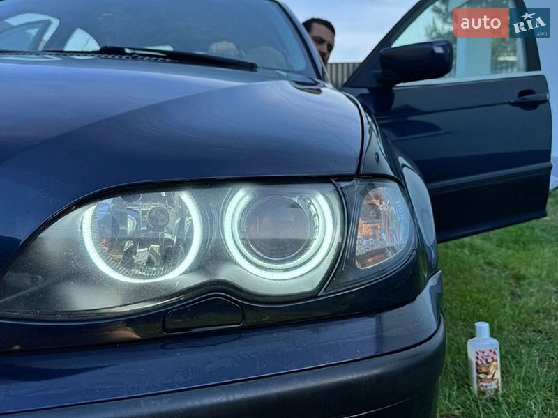 Седан BMW 3 Series 2002 в Киеве