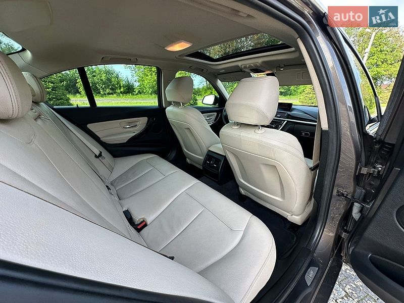 Седан BMW 3 Series 2015 в Пирятине