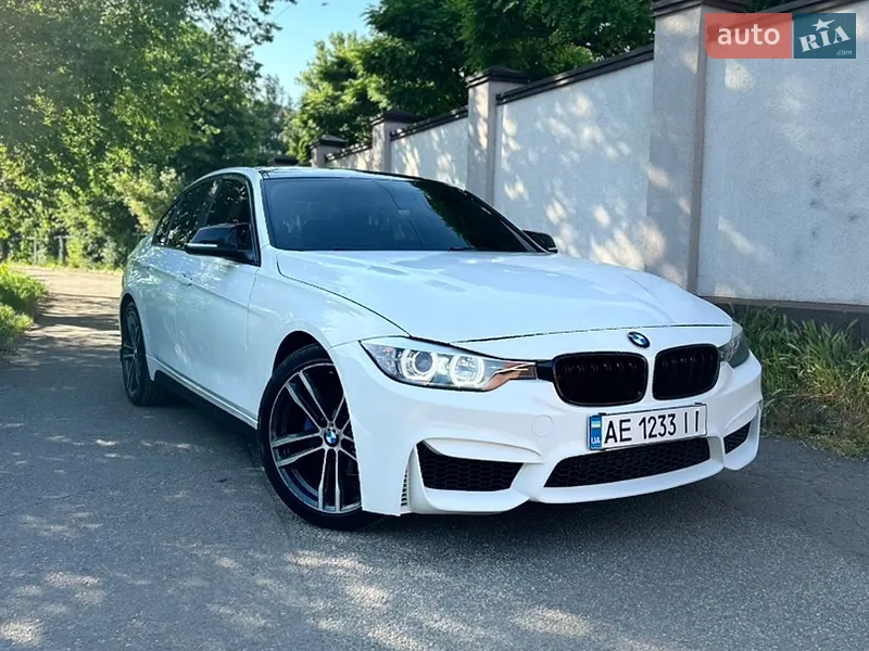 BMW 3 Series 2016 VIN WBA8E5C3XHK388861 фото оголошення 28 з 67