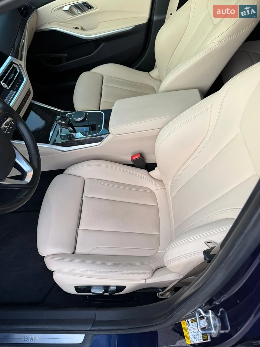 BMW 3 Series 2019 VIN 3MW5R1J00L8B13552 фото оголошення 22 з 25