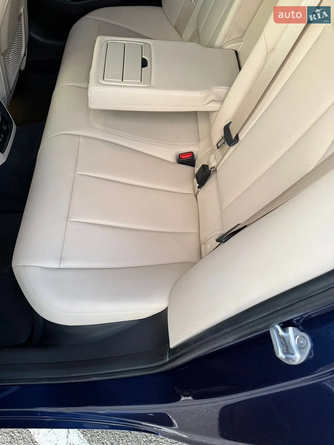 BMW 3 Series 2019 VIN 3MW5R1J00L8B13552 фото оголошення 23 з 25