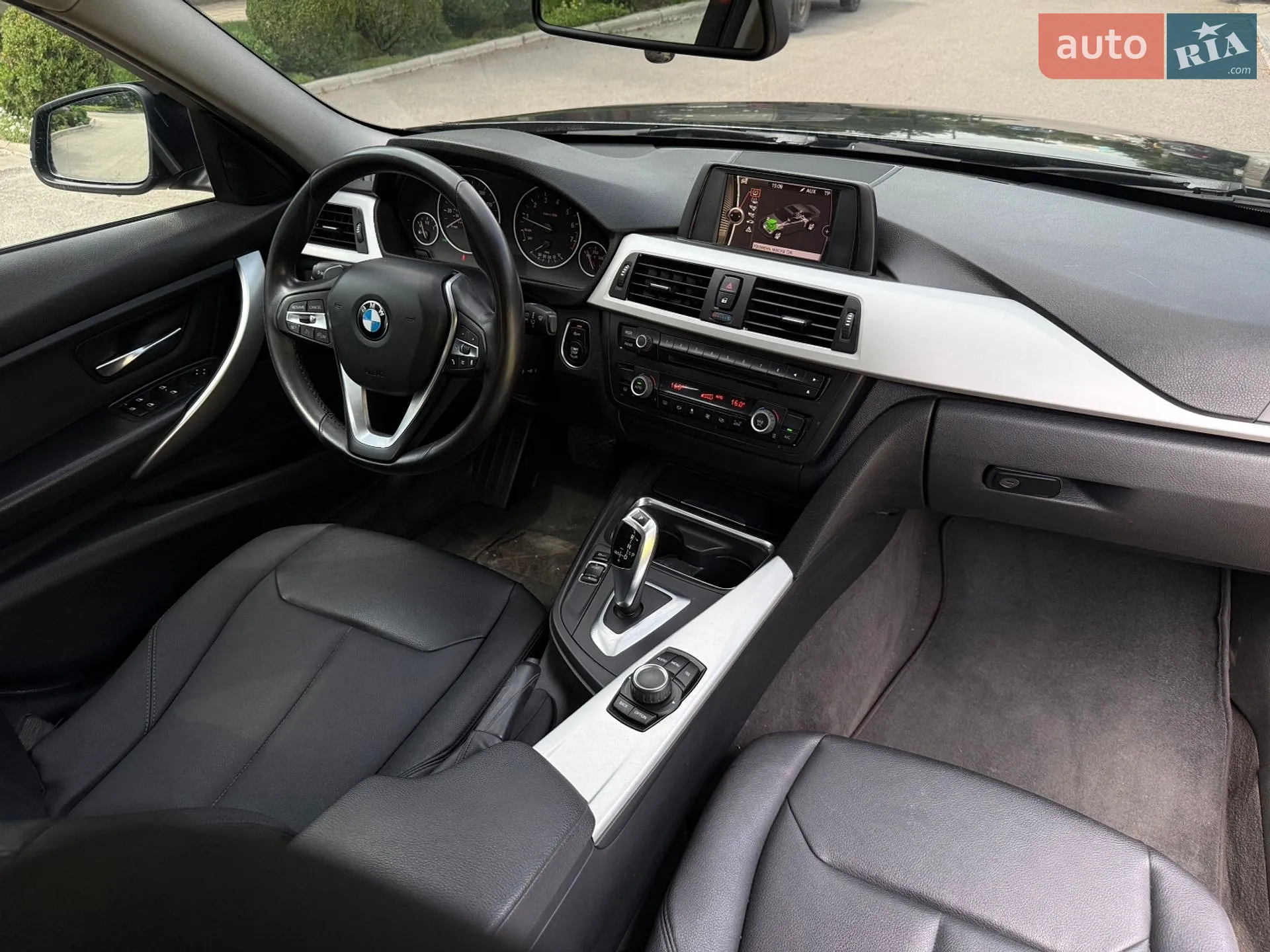 2012 BMW 3er - мініатюра 11