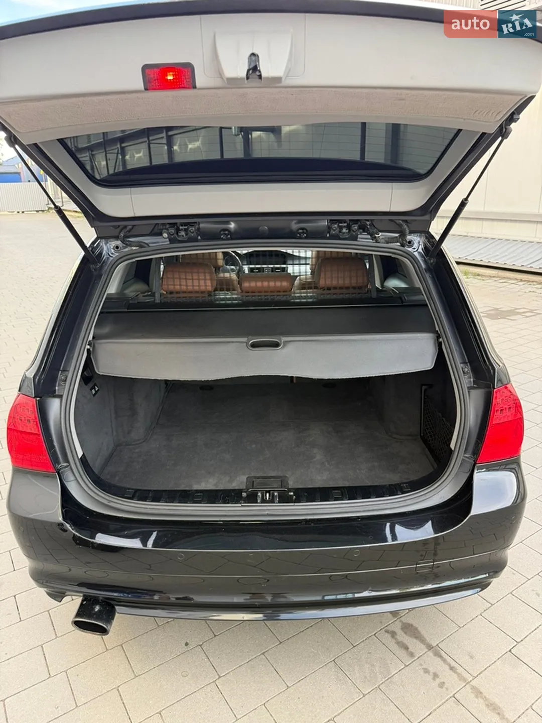 2010 BMW 3er - мініатюра 9