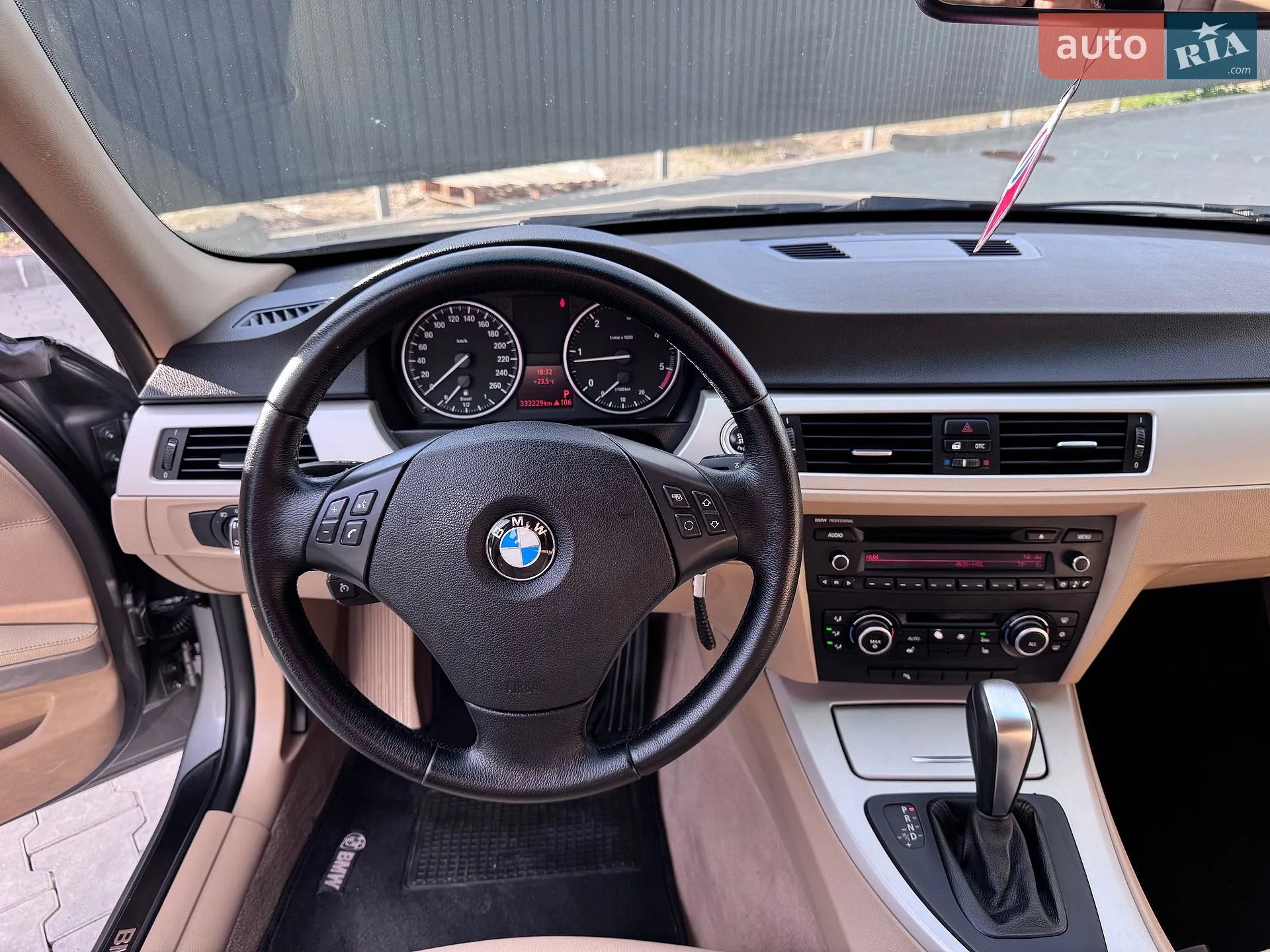 2010 BMW 3er - мініатюра 21