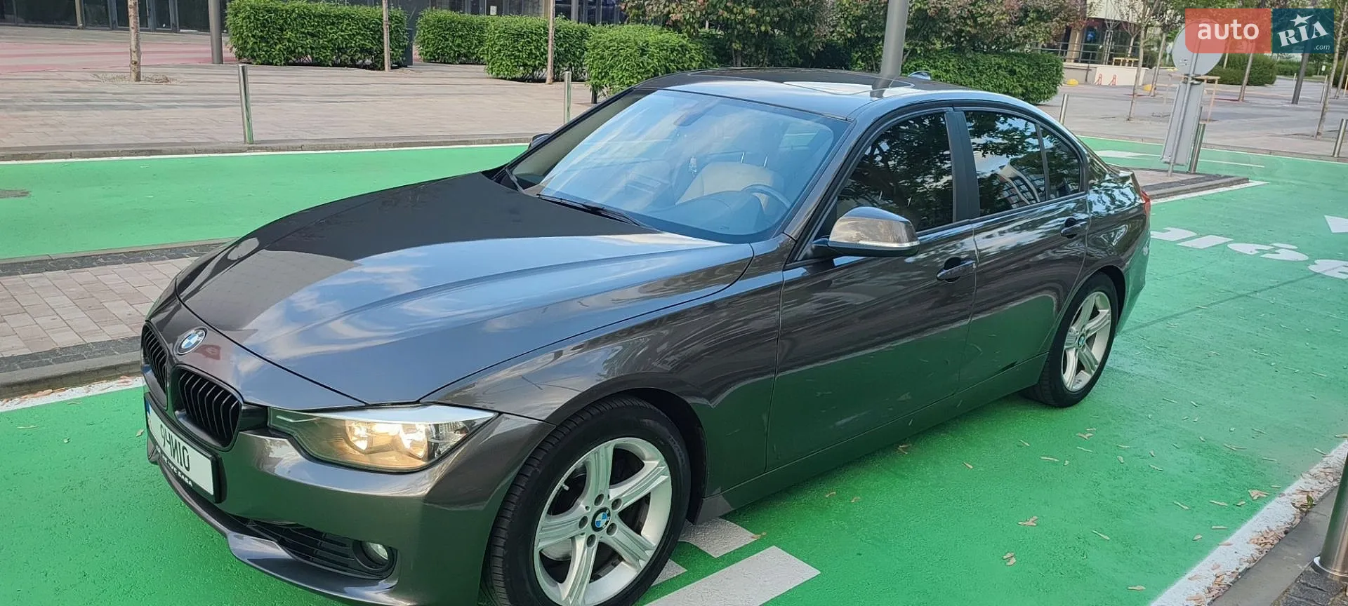 Bmw 3 серія 2013 VIN WBA3C1G50DNR48528 фото оголошення 3 з 27