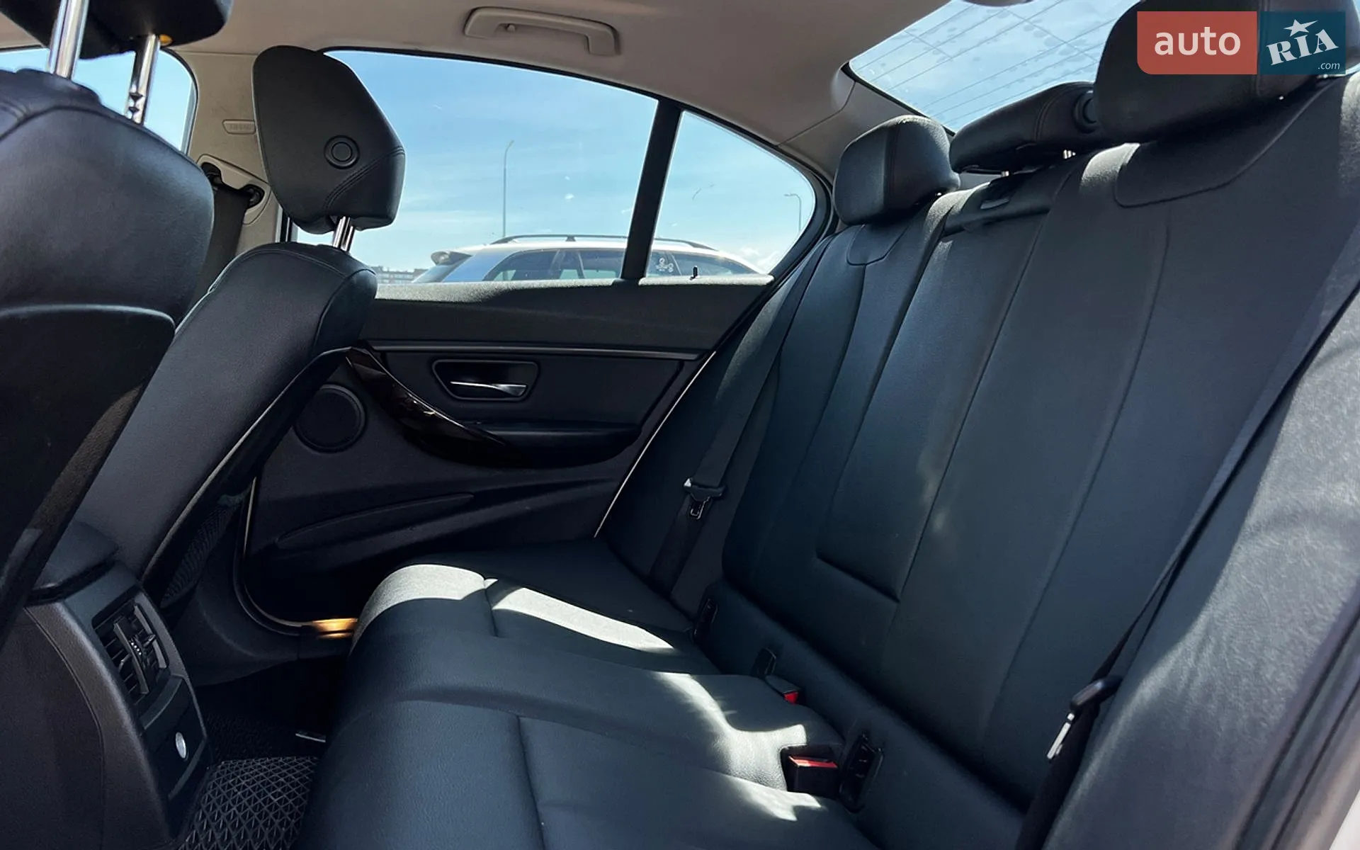 2013 BMW 3er - мініатюра 22