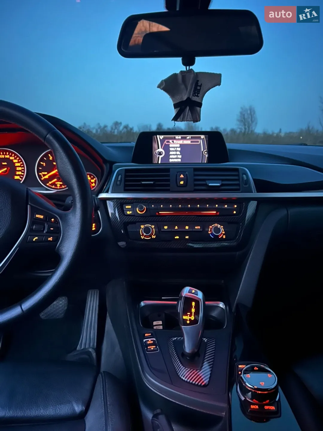 2012 BMW 3er - мініатюра 12