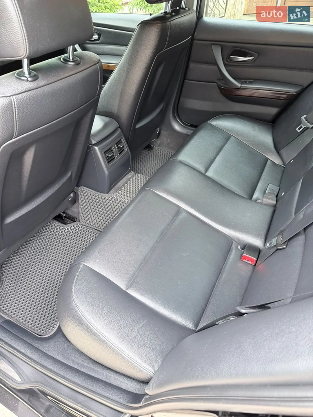 2011 BMW 3er - мініатюра 9