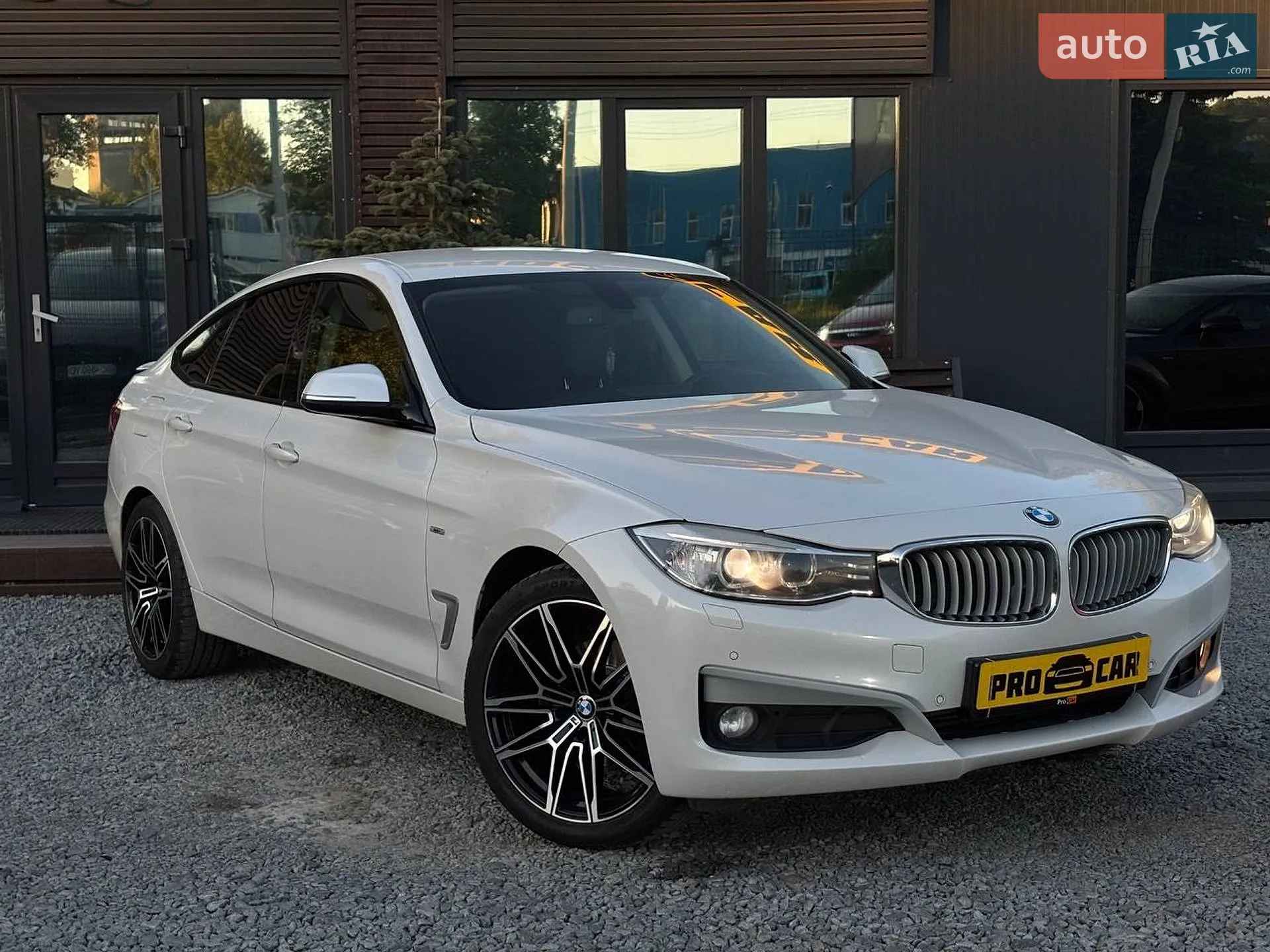 2013 BMW 3er - мініатюра 2