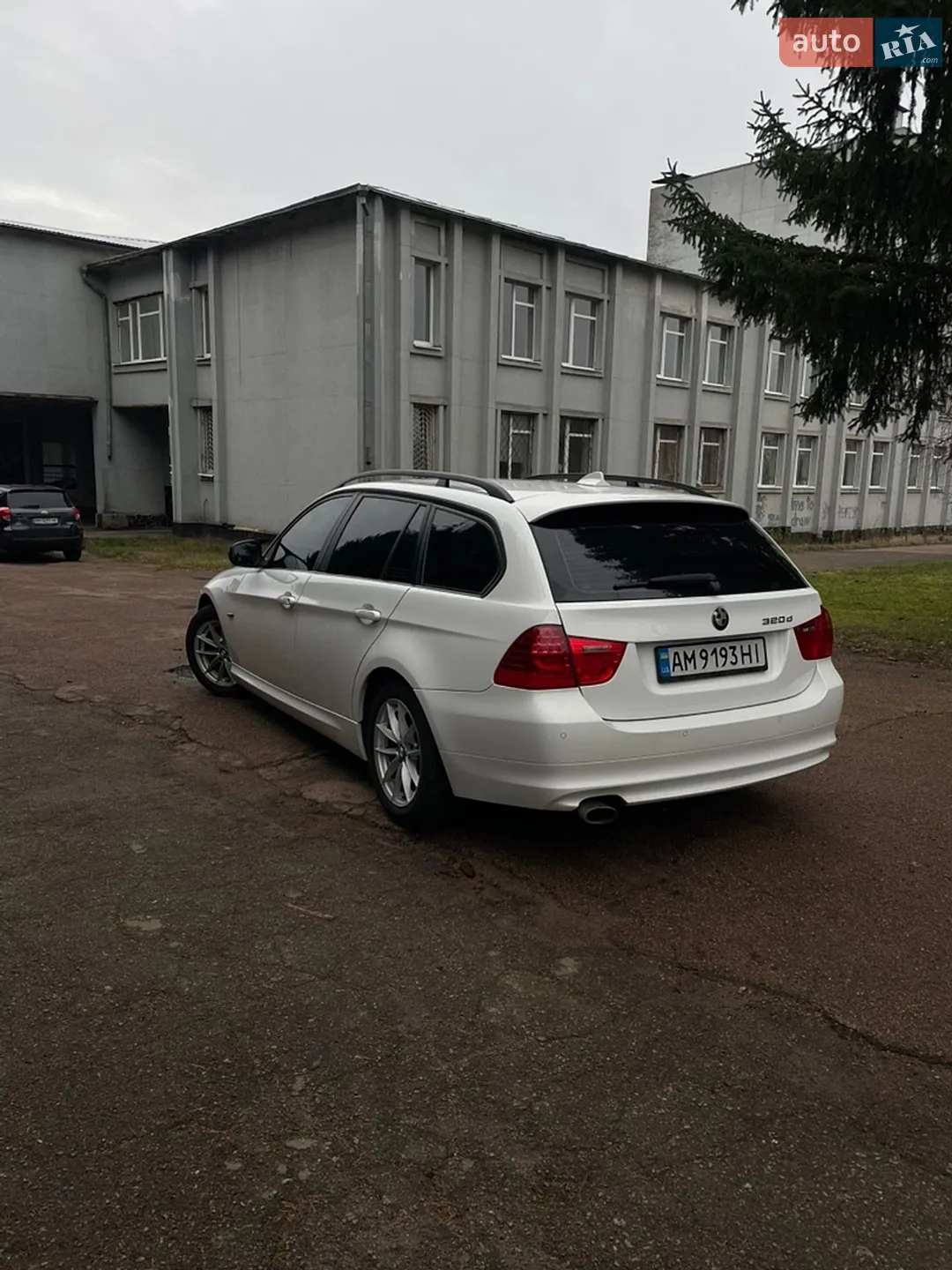 2010 BMW 3er - мініатюра 11