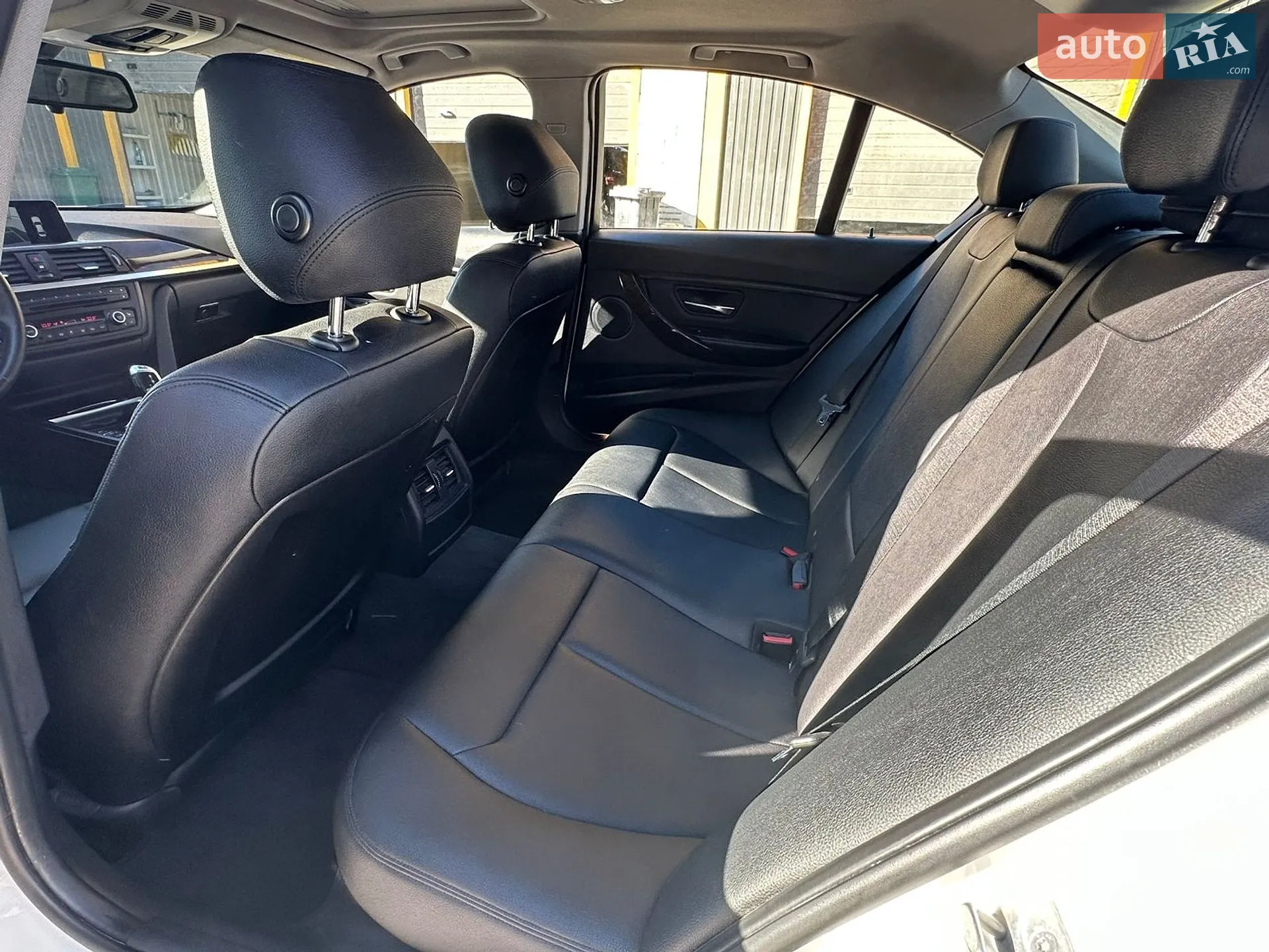 2015 BMW 3er - мініатюра 12