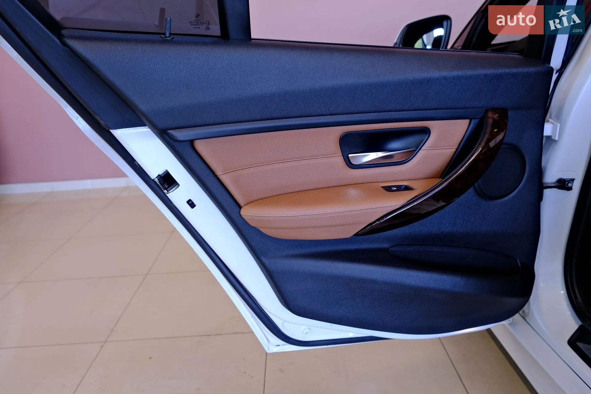 2012 BMW 3er - мініатюра 32