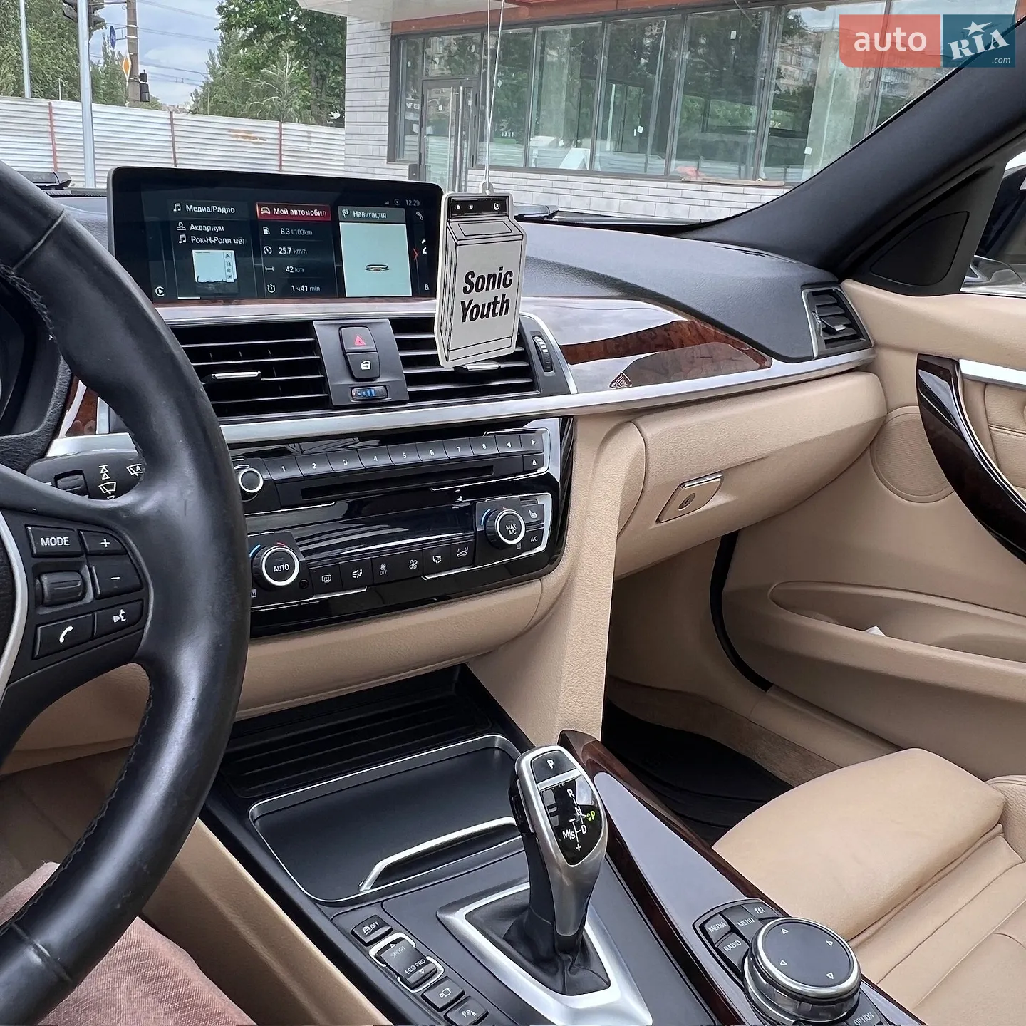 BMW 3 Series 2016 VIN WBA8J1C59GK710989 фото оголошення 32 з 33