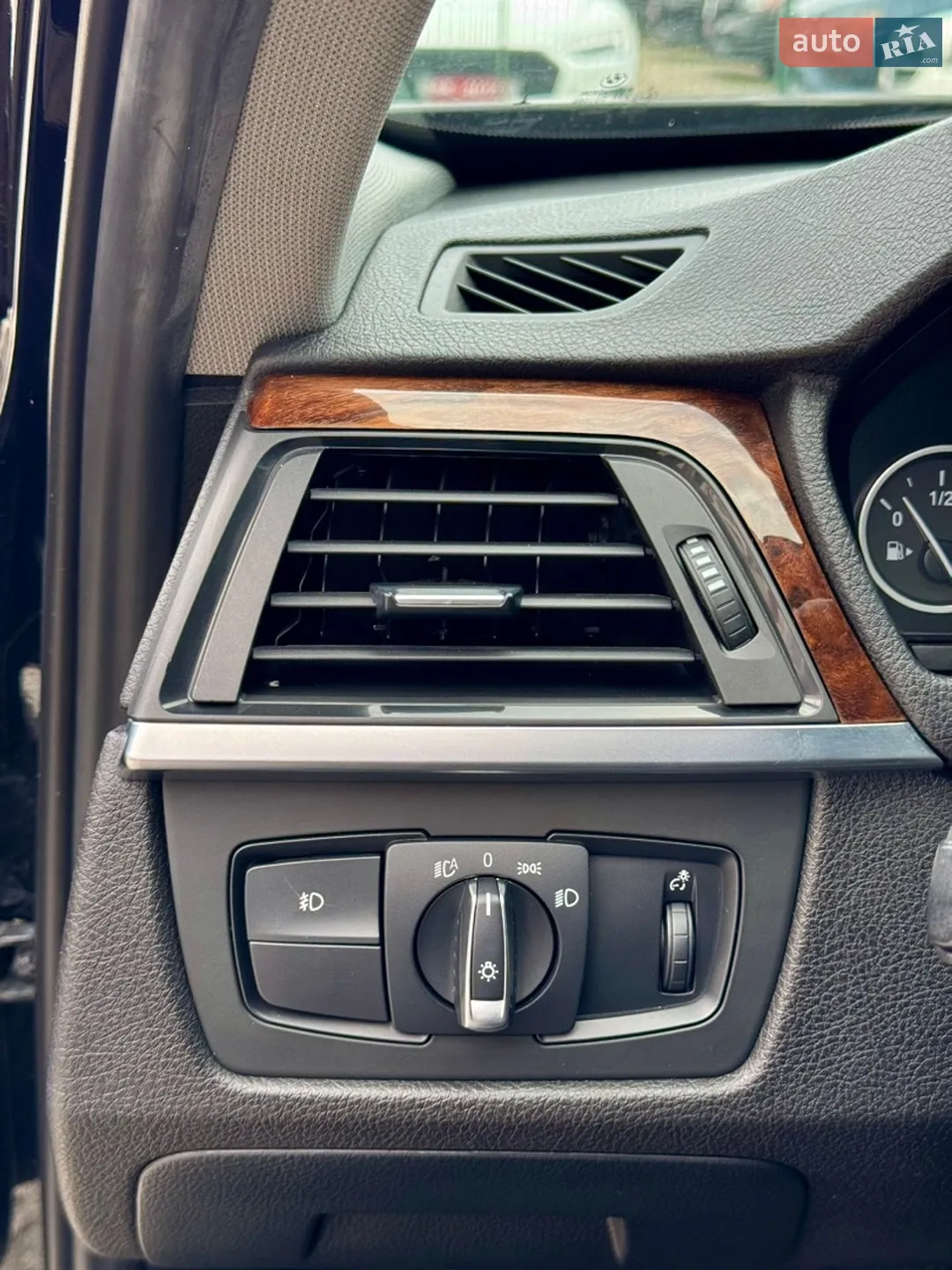 2014 BMW 3er - мініатюра 26