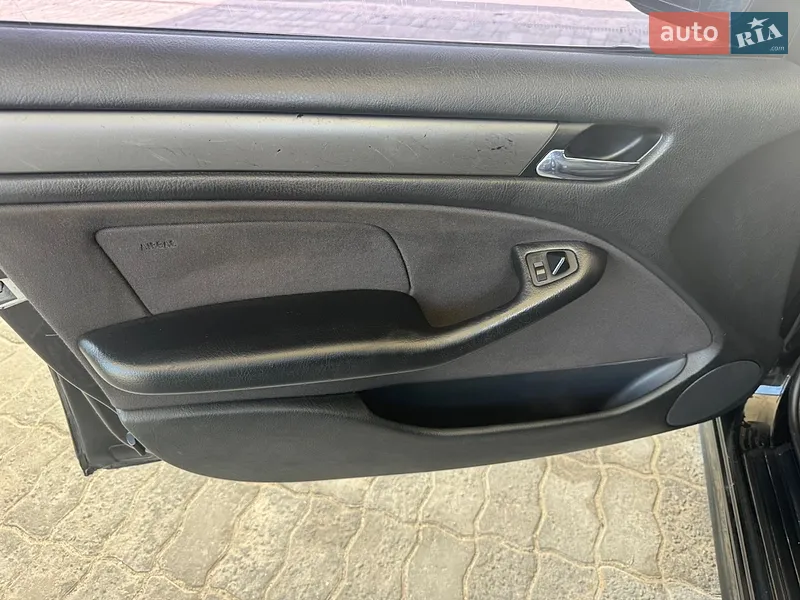 BMW 3 Series 2003 VIN WBAEL71000PK82830 фото оголошення 10 з 56