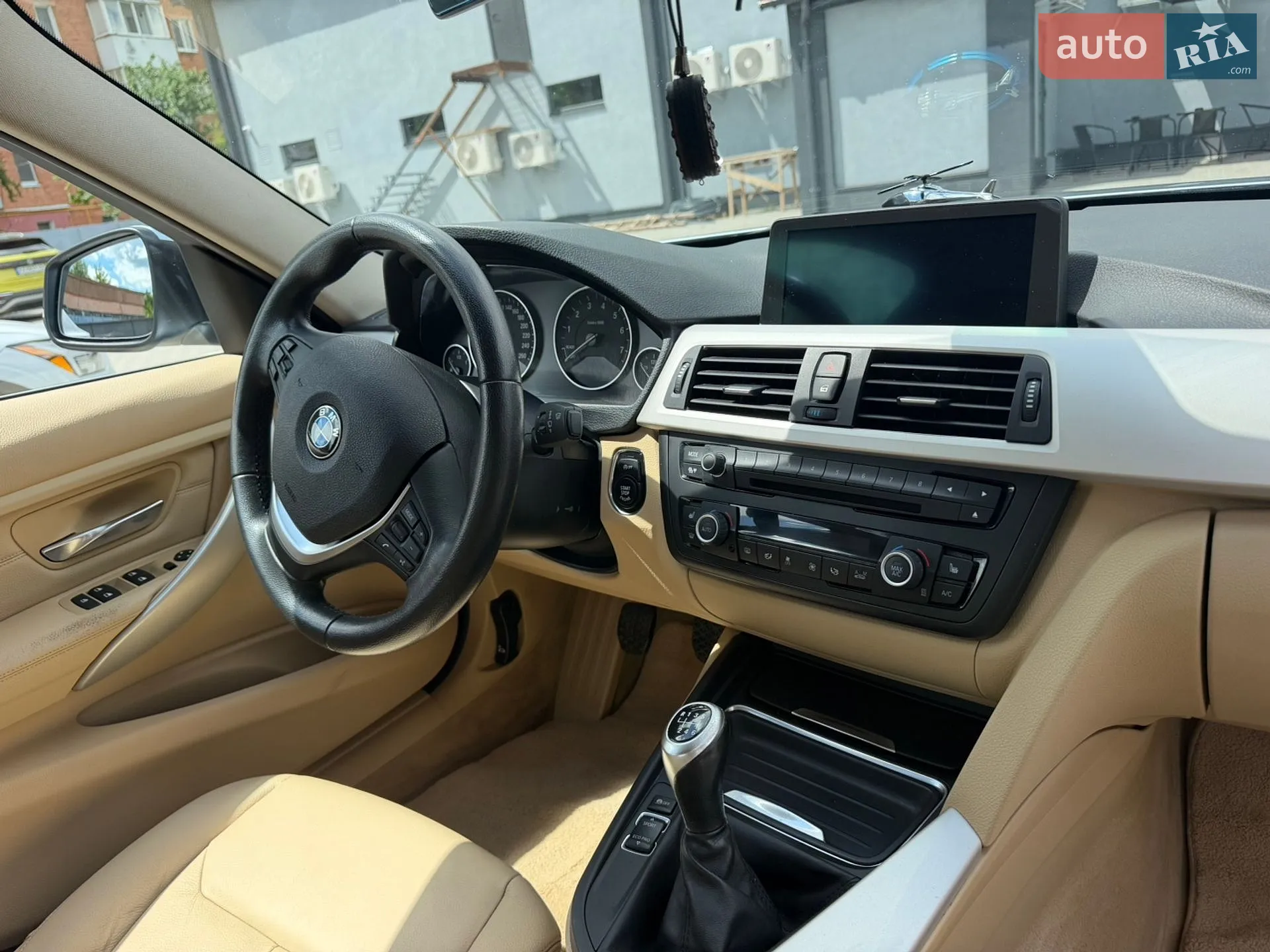 2013 BMW 3er - мініатюра 26