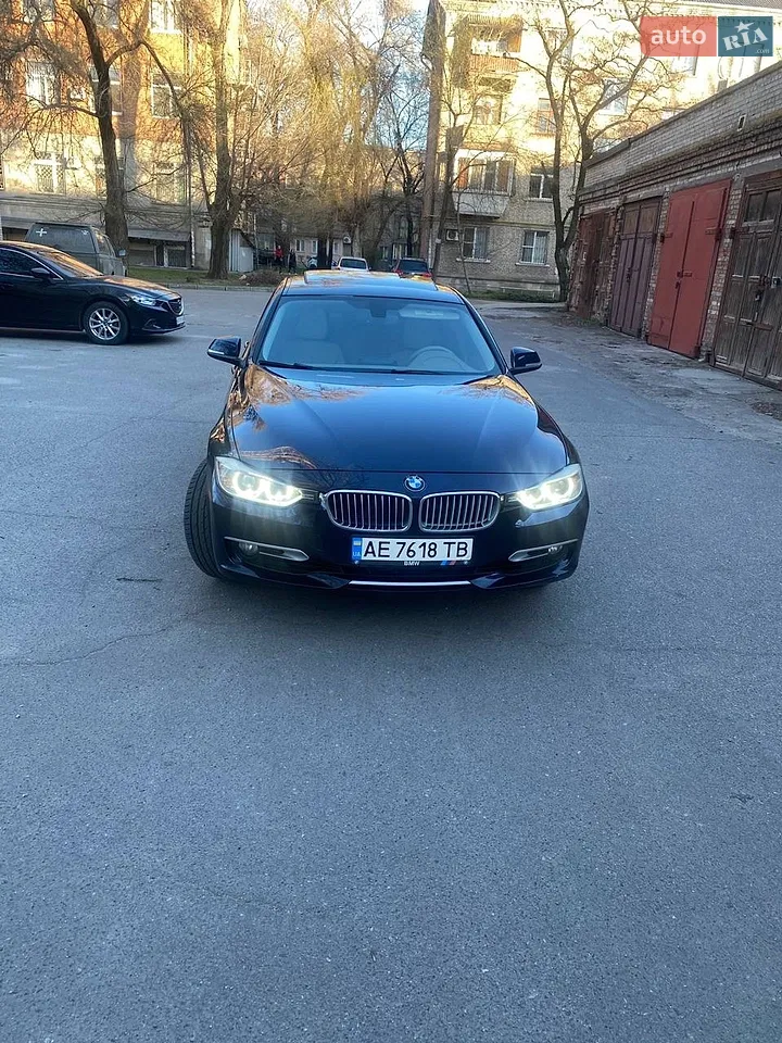 2011 BMW 3er - мініатюра 11