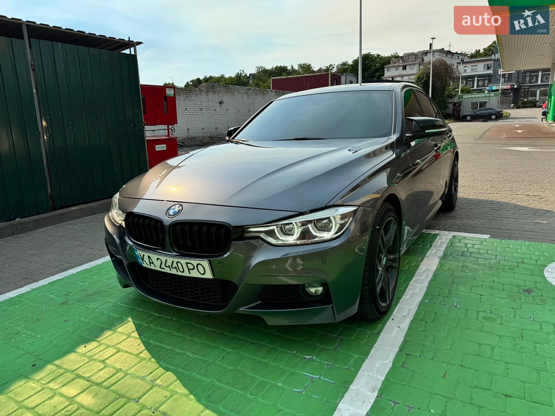 BMW 3 Series 2017 VIN WBA8B7G33HNU37816 фото оголошення 2 з 34