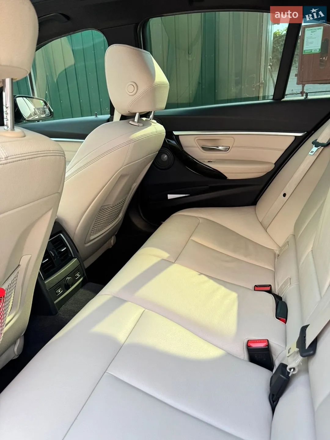 BMW 3 Series 2017 VIN WBA8B7G33HNU37816 фото оголошення 27 з 34