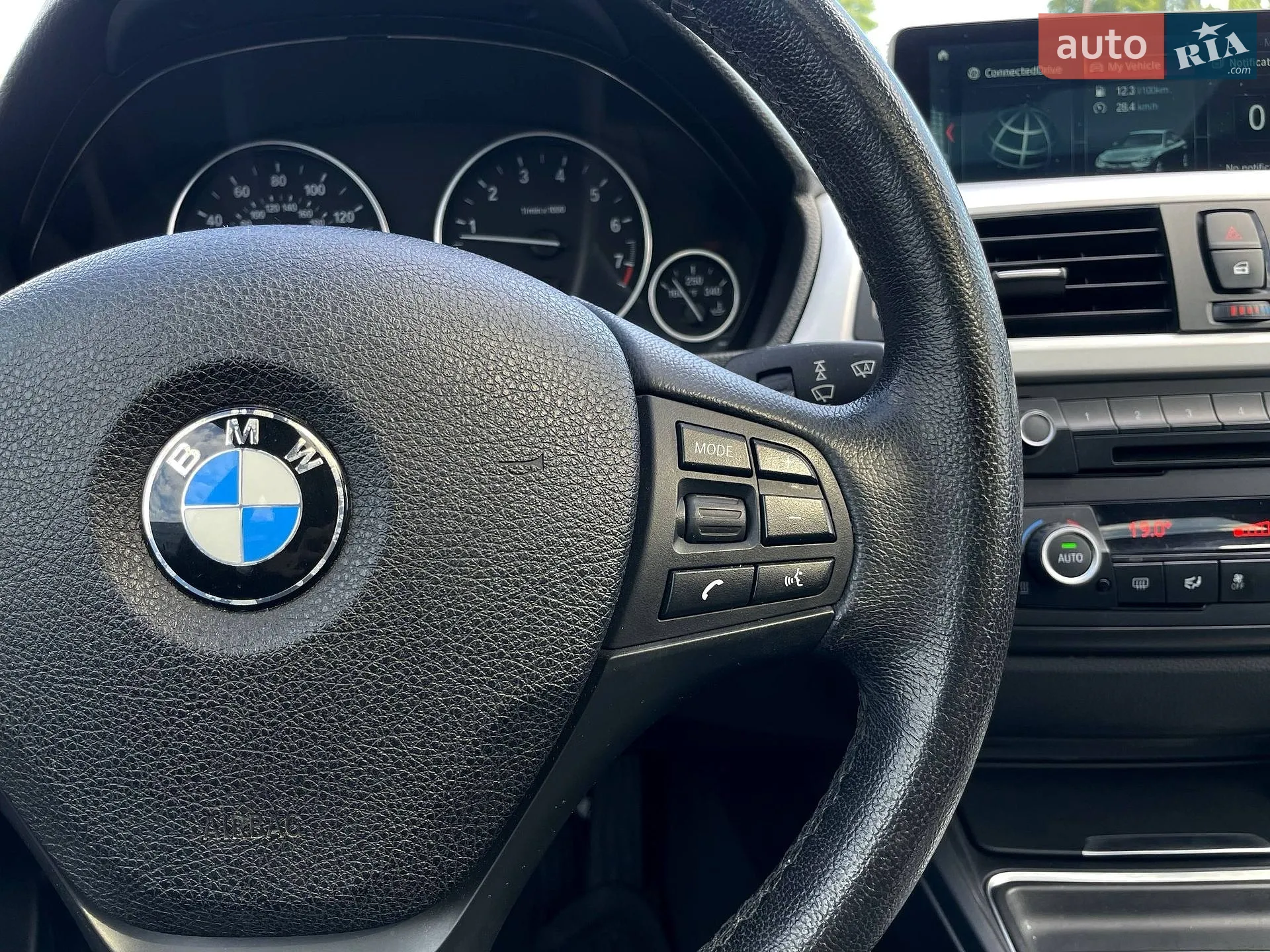 2013 BMW 3er - мініатюра 21