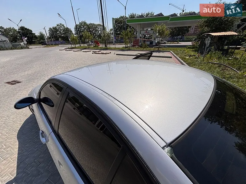 BMW 3 Series 2006 VIN WBAVA51000VA71653 фото оголошення 13 з 44