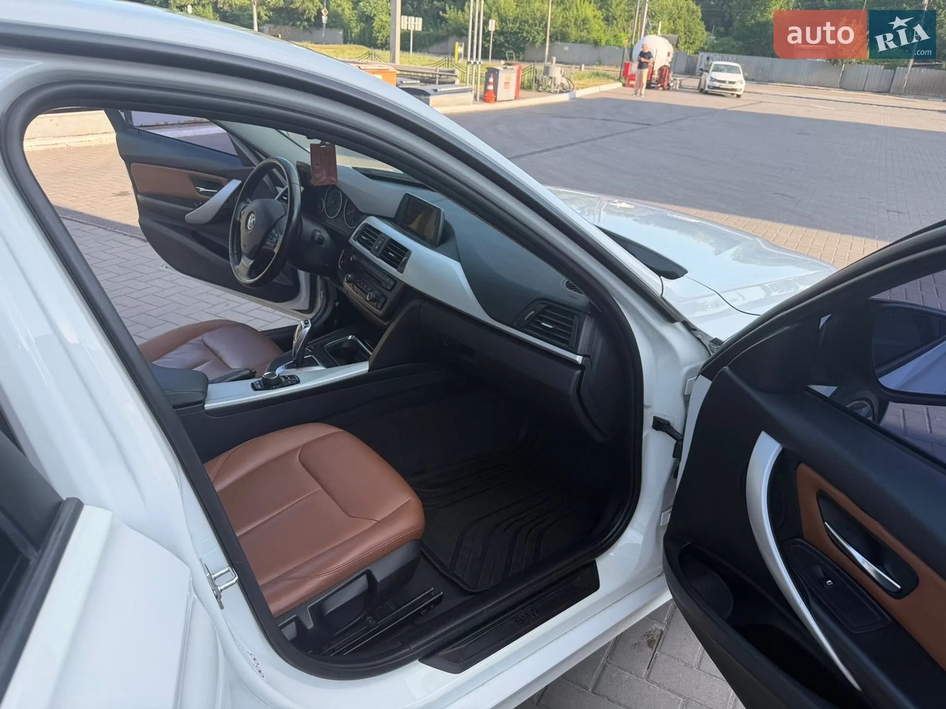 2012 BMW 3er - мініатюра 11