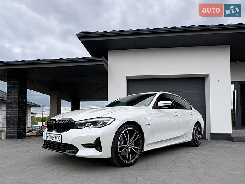 BMW 3 Series 2022