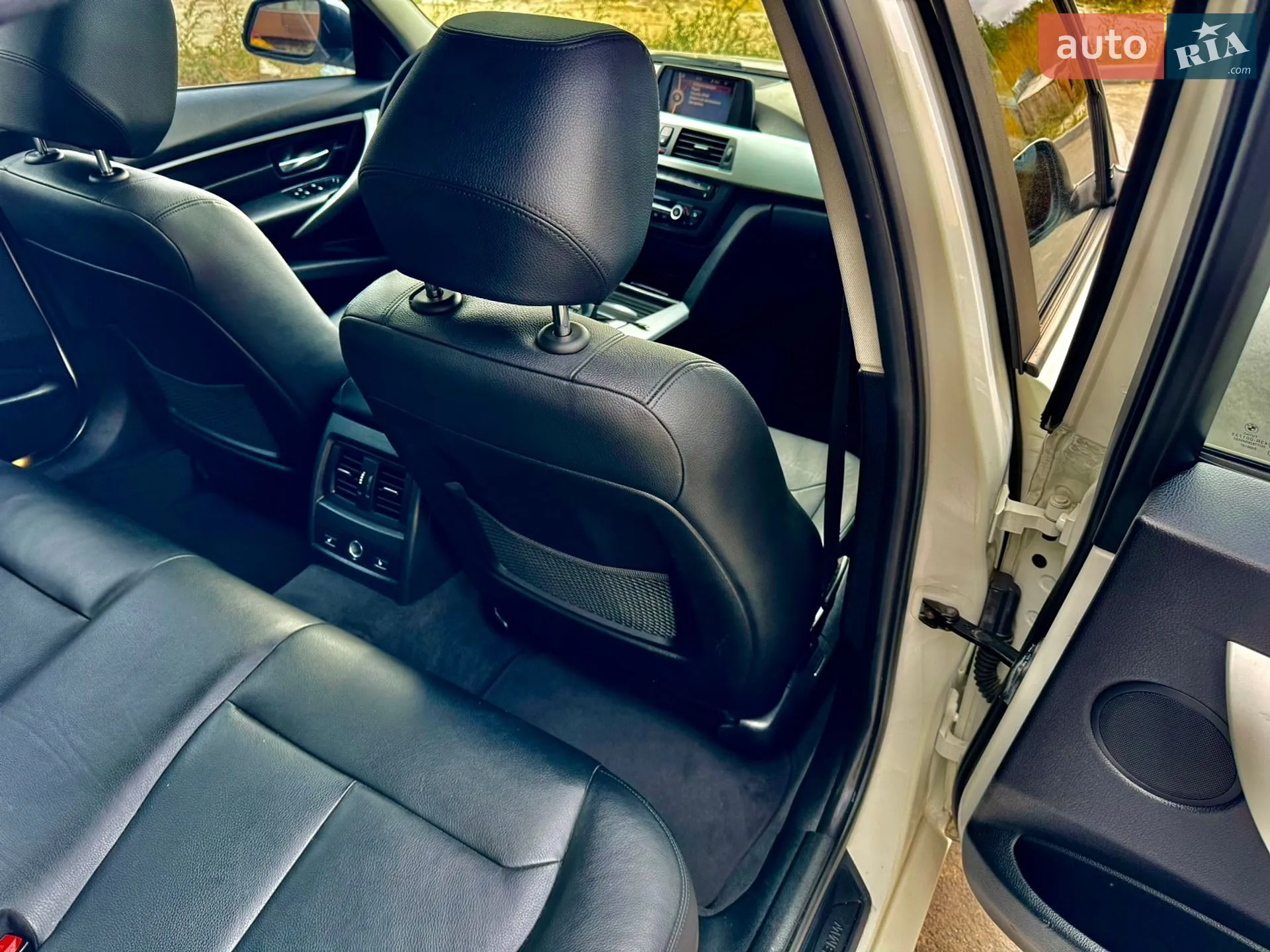 2012 BMW 3er - мініатюра 11